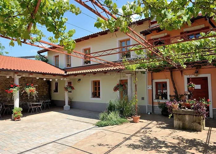 Bauernhof Tourist Farm Dujceva Domacija Vremski Britof